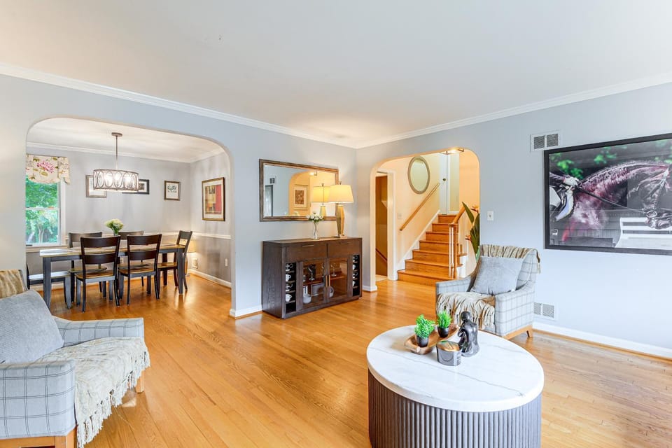 Large Deck & Yard w/ a View! Family Home Near DC House in White Oak