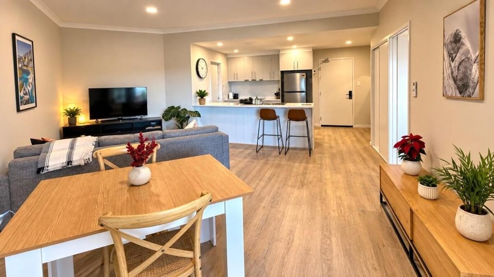 Communal lounge/ TV room, TV and multimedia, Living room