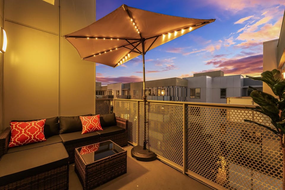Pool & Private Balcony! Luxe NoHo Extended Escape Apartment in Toluca Lake