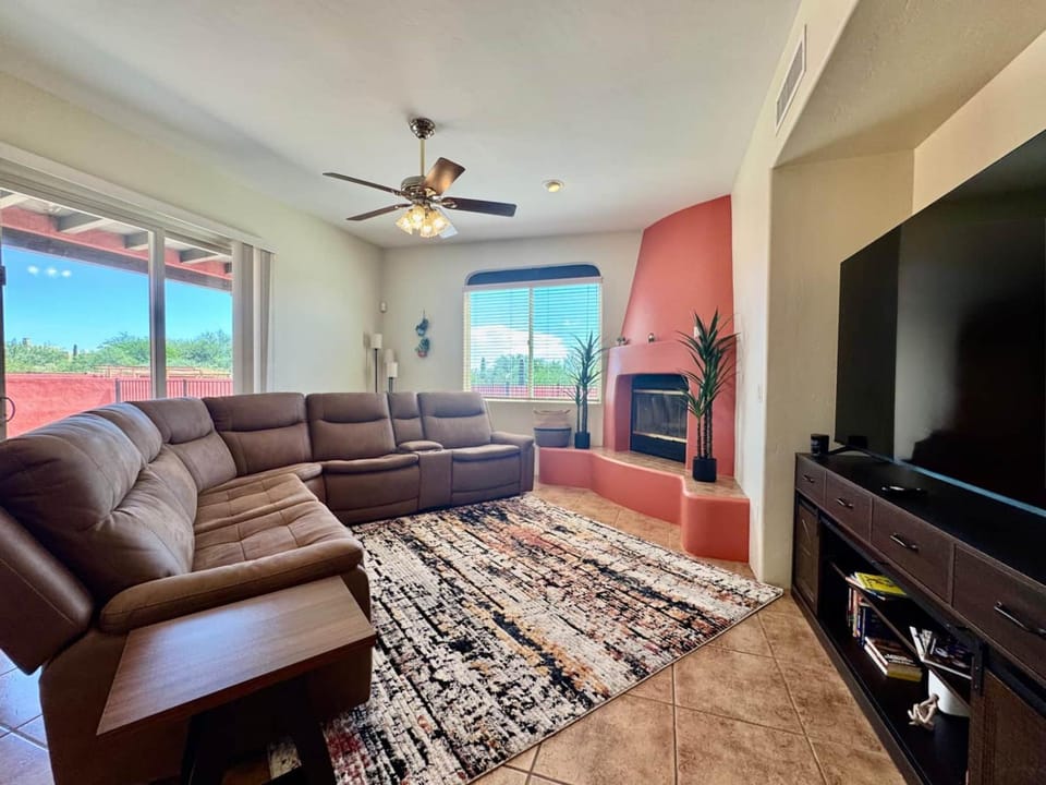 Tree Frog Trail House in Tucson Estates