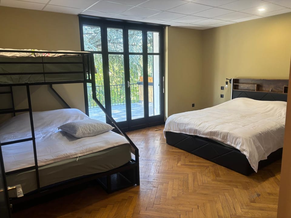 Bed, Bedroom, bunk bed