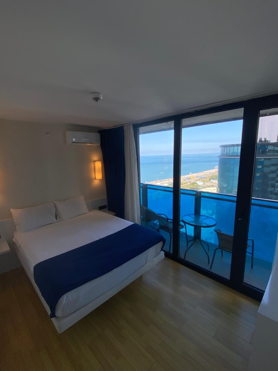 Bed, Natural landscape, View (from property/room), Bedroom, Sea view