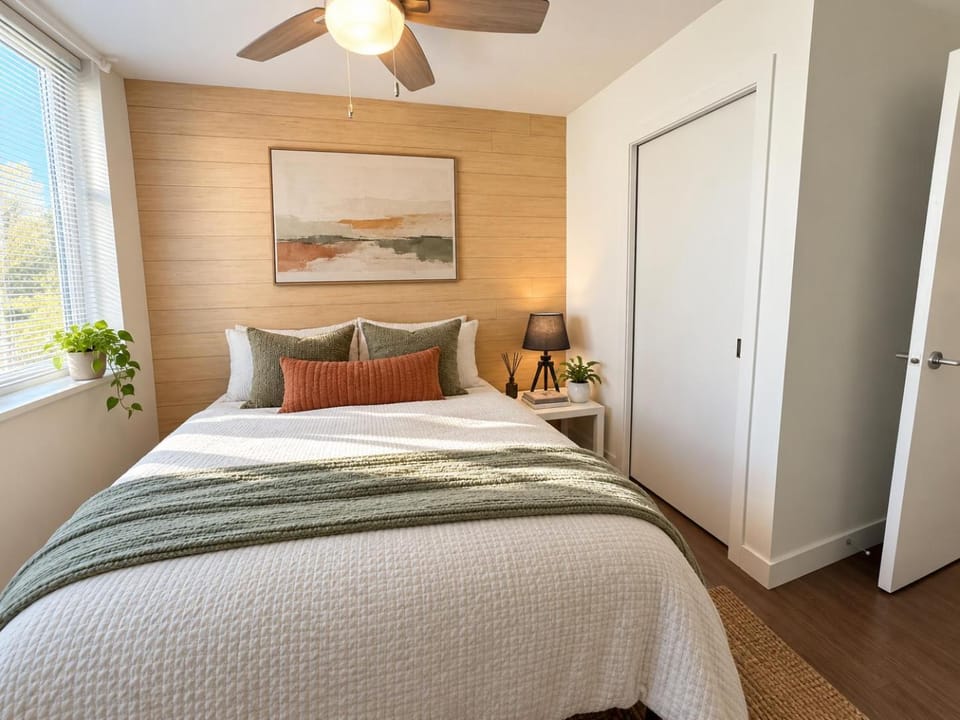 Vibrant Downtown 2 Bedroom Stay Apartment in Vancouver