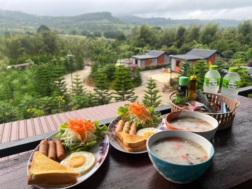 Monkhaokho Zone B - บ้านอ่างแช่ชมวิว - ม่อนเขาค้อโซน B Bed and Breakfast in Thailand