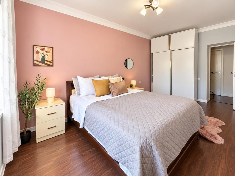 Bed, Bedroom, wardrobe