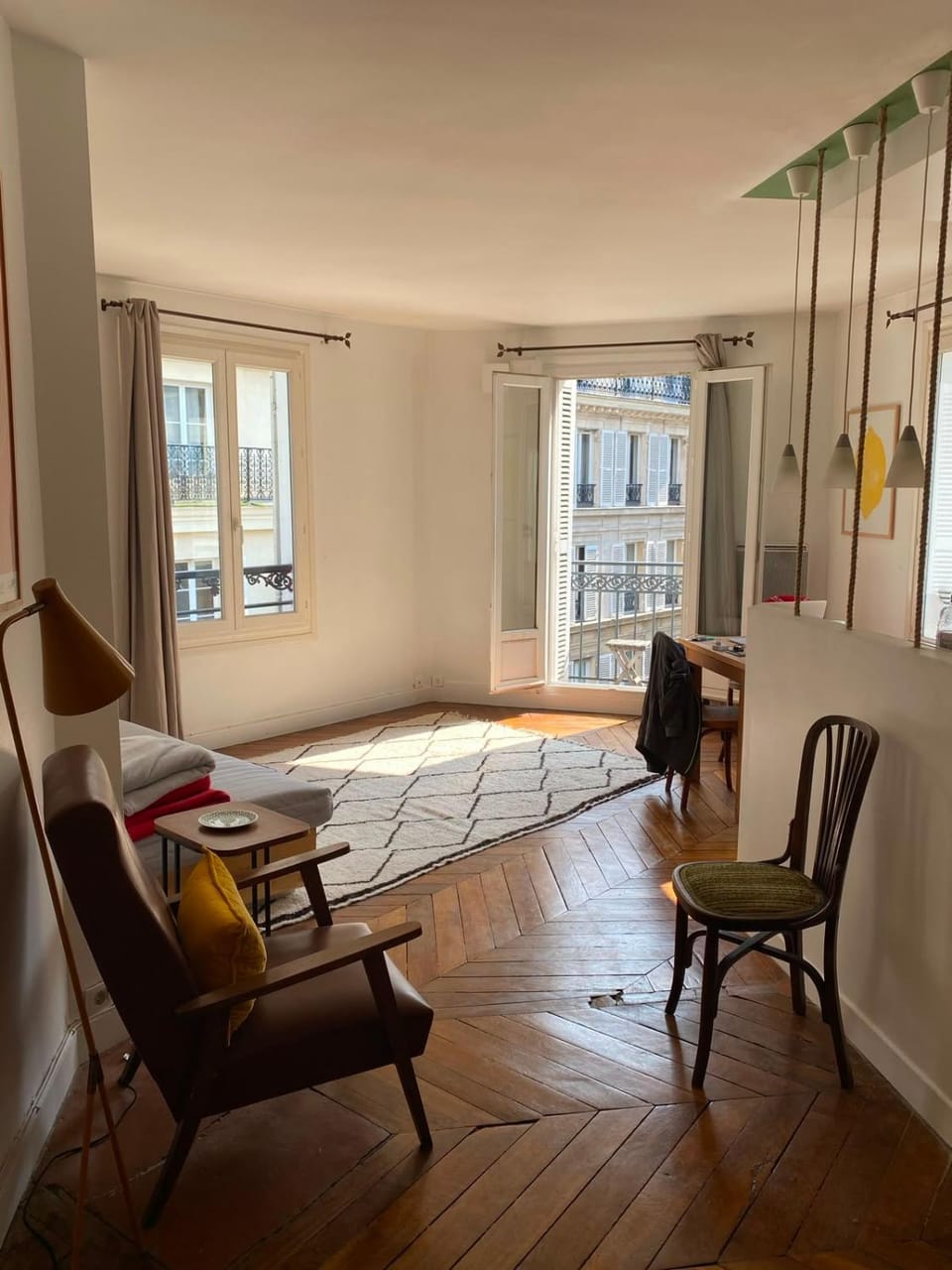 One Bedroom near Champ Elysees with Air Con Apartment in Paris
