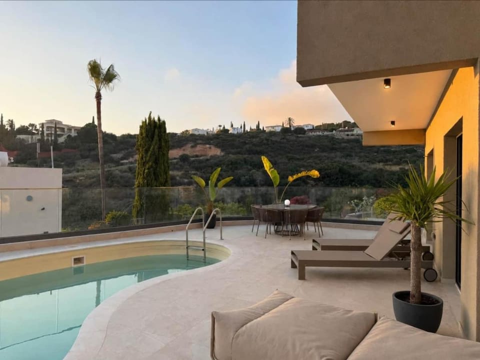 Modern Luxury Villa with private Pool House in Tala