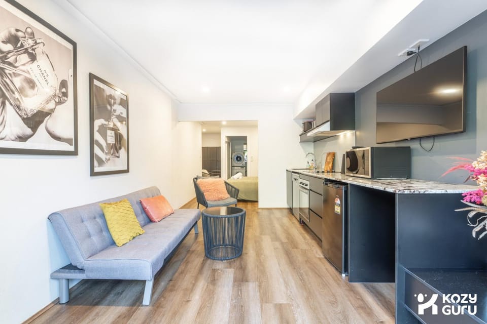 KozyGuru | Balmain | Charming Comfy Studio House in Sydney