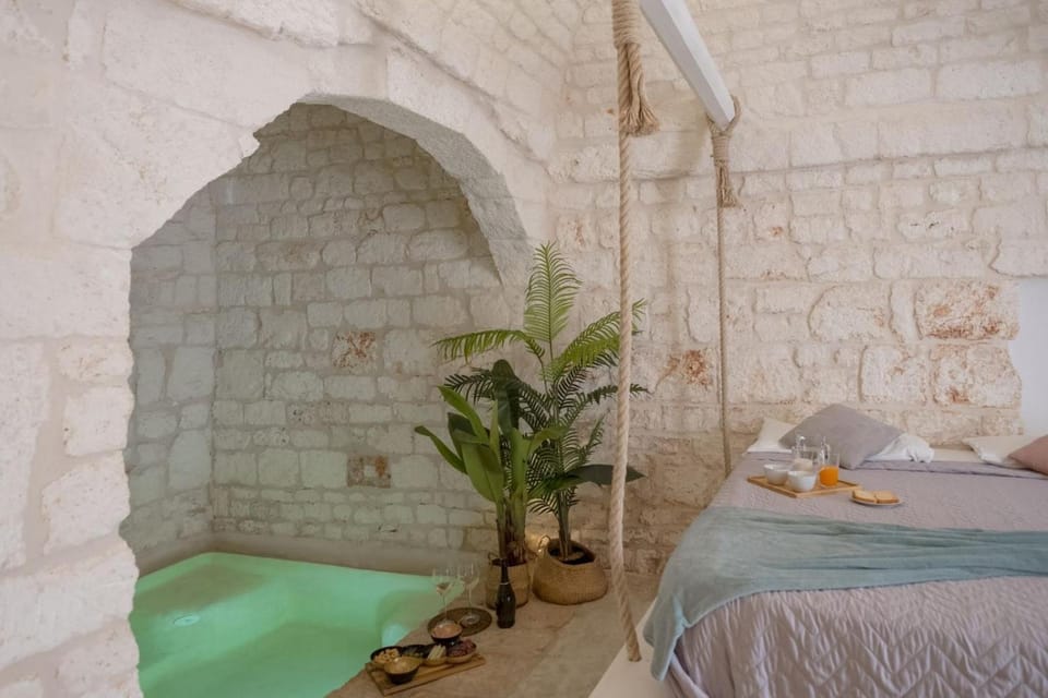 Hot Tub, Bedroom