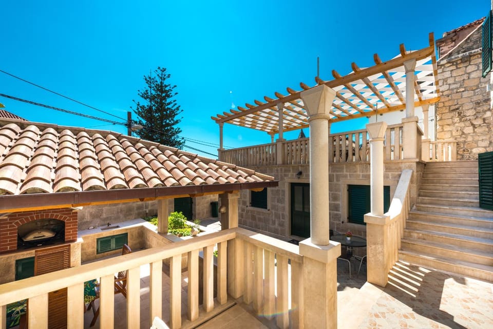 Balcony/Terrace, Seating area, Inner courtyard view