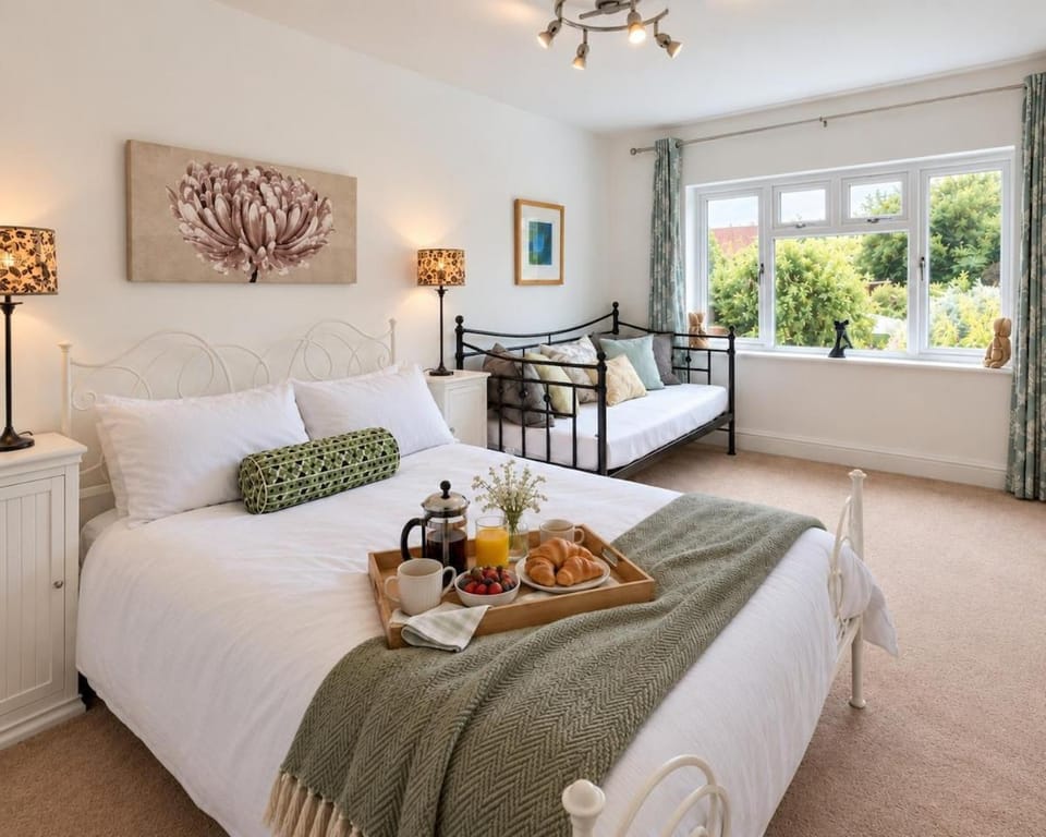 Couples Retreat, Pets, Lymington, NewForest Apartment in Lymington