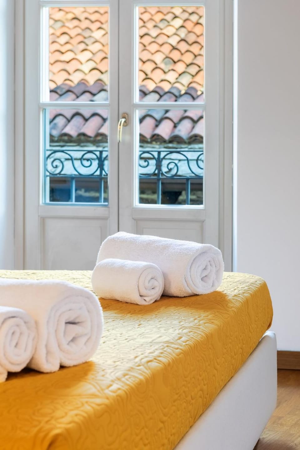 Beautiful apartment-Piazza Mazzini view Apartment in Como
