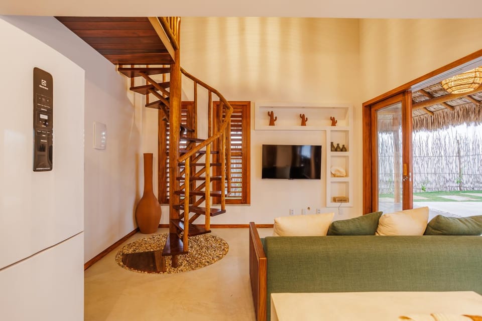 Communal lounge/ TV room, TV and multimedia, Living room, Seating area, Evening entertainment