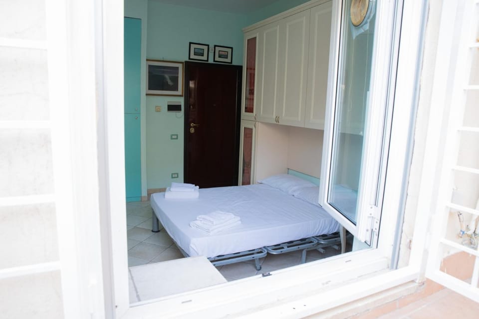 TV and multimedia, Bedroom