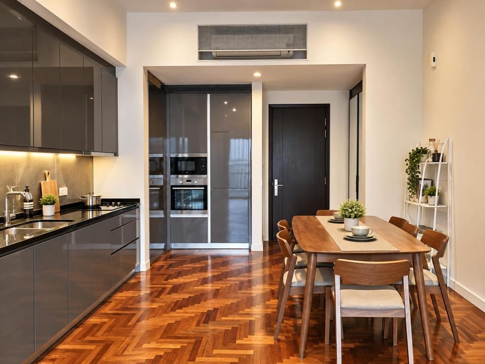 Kitchen or kitchenette, Dining area, oven, stove