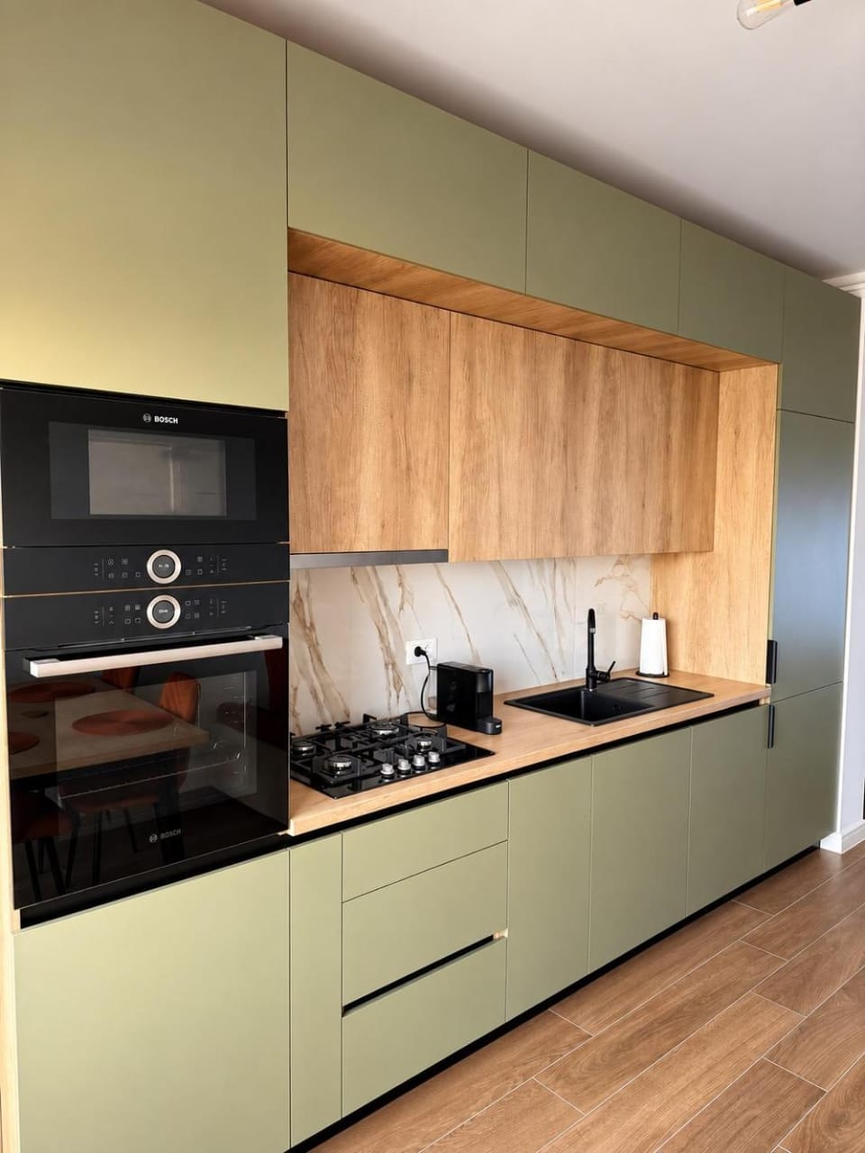 Coffee/tea facilities, Kitchen or kitchenette, stove, toaster