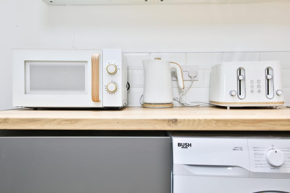 1BR Cardiff Annexe with Private Garden Apartment in Cardiff