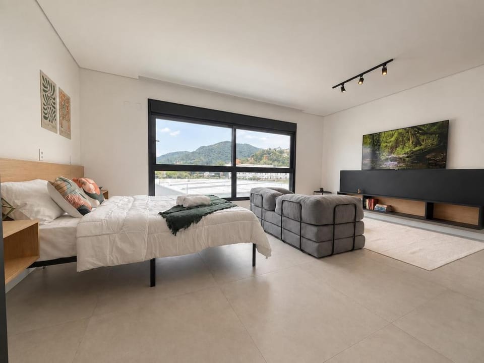 Living room, Photo of the whole room