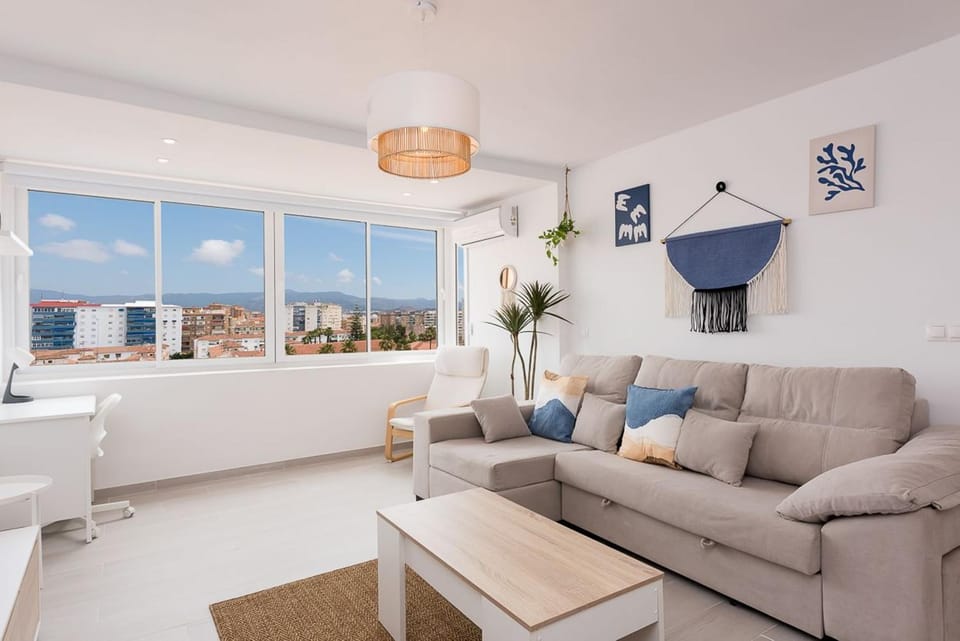 Living room, Seating area, air conditioner