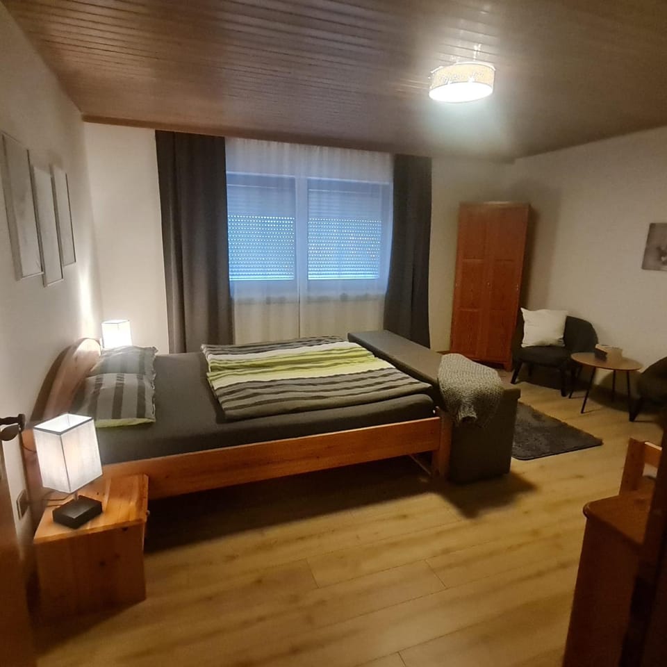 Bed, Photo of the whole room, Seating area, Bedroom