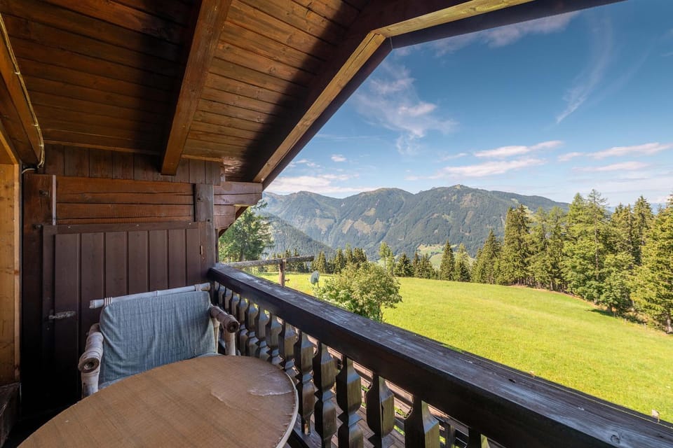 Balcony/Terrace, Balcony/Terrace