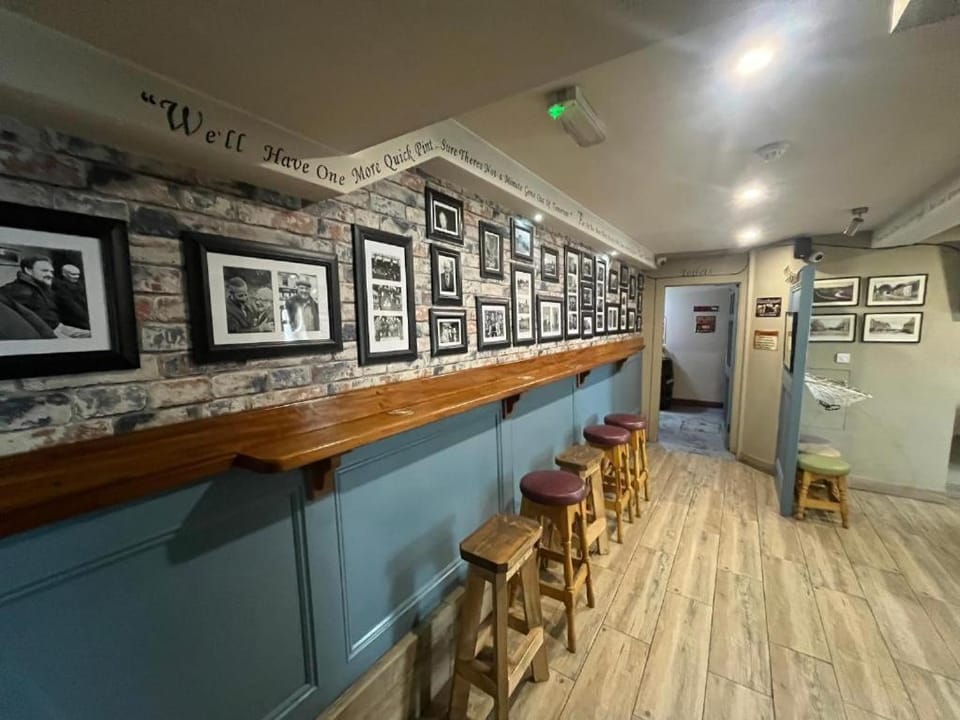 Lounge or bar, Seating area