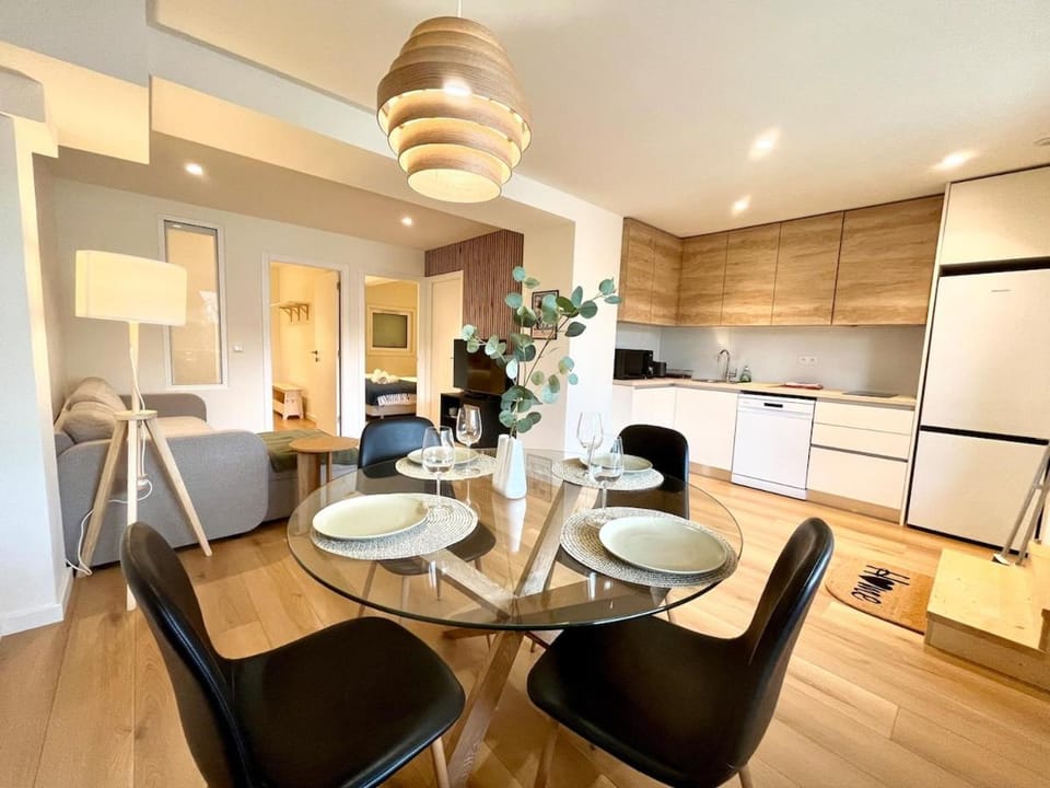 Escale Pyrénéenne - Cocon, Neuf & Terrasse - 5A Apartment in Occitanie