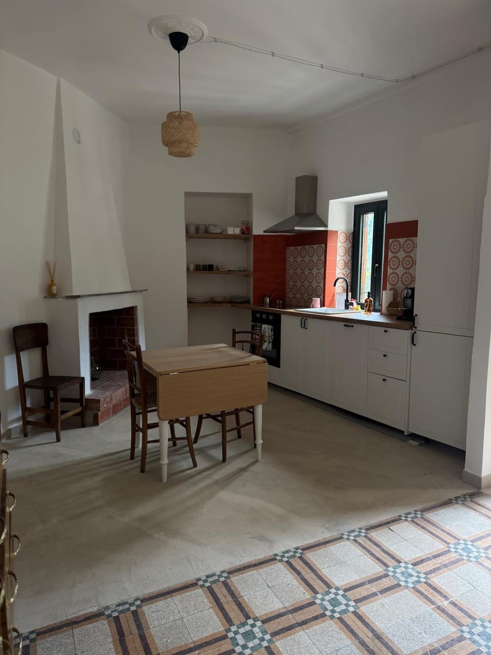 stove, Internal: Not applicable to any particular room