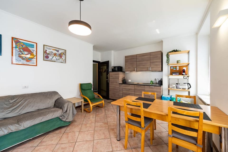 Penthouse with terrace - 300 m from the station Apartment in Varese
