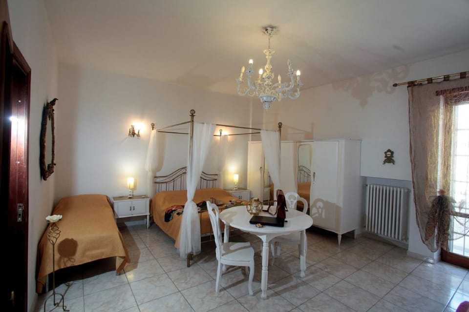 Other, Photo of the whole room, Decorative detail