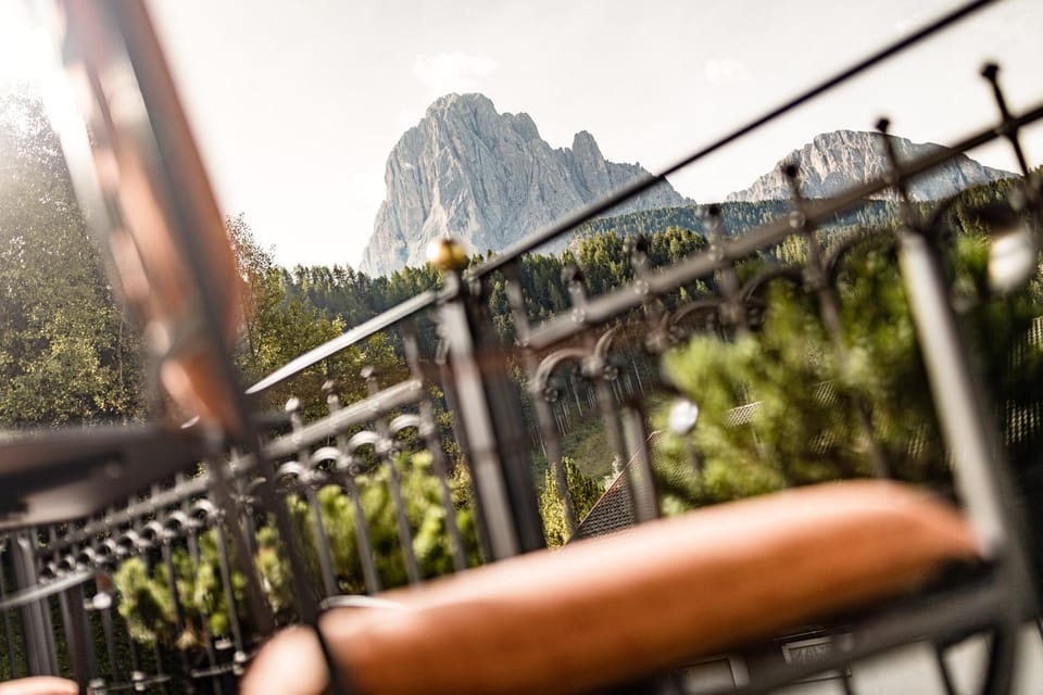 Balcony/Terrace, Mountain view