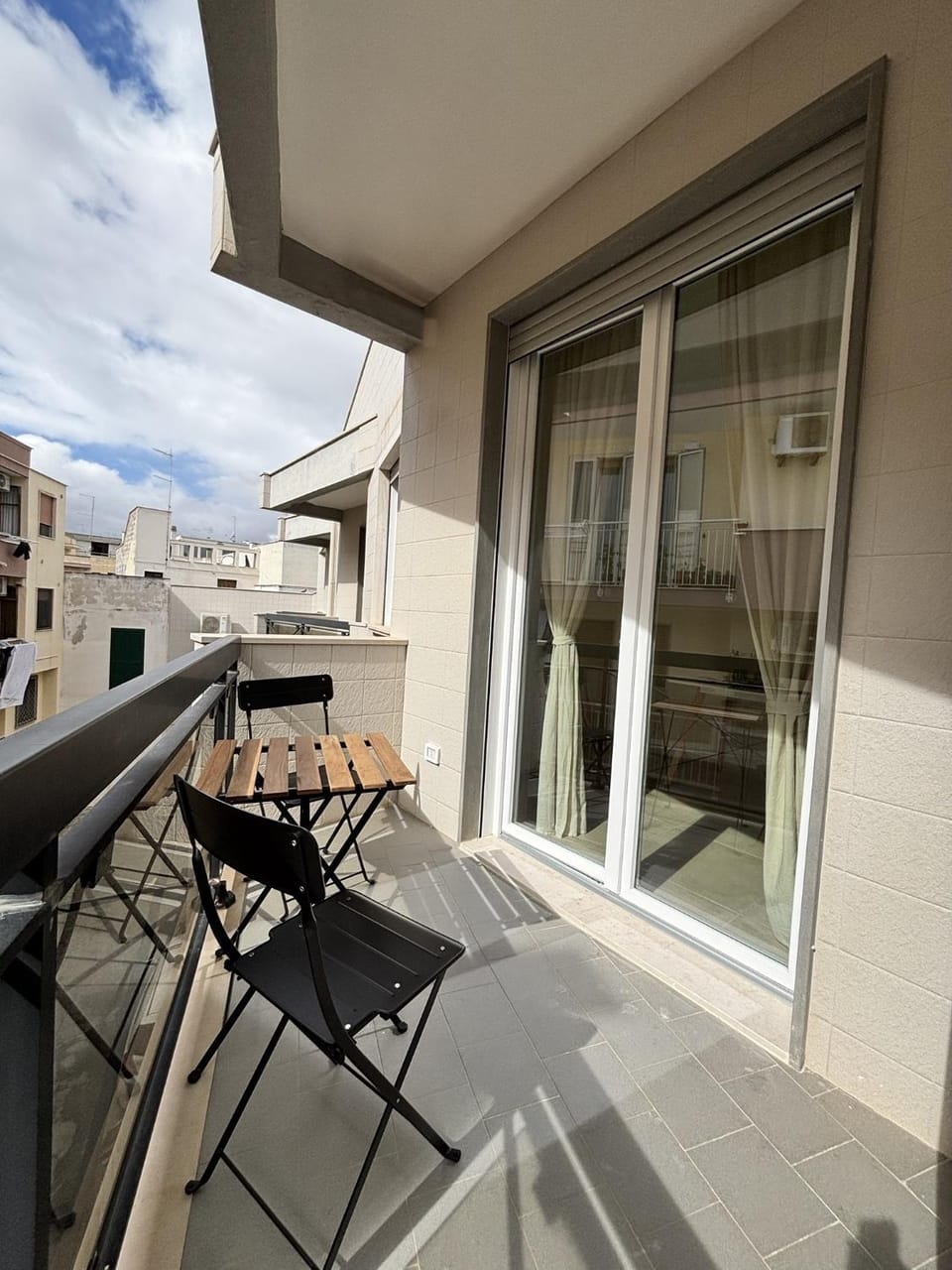 Property building, Balcony/Terrace