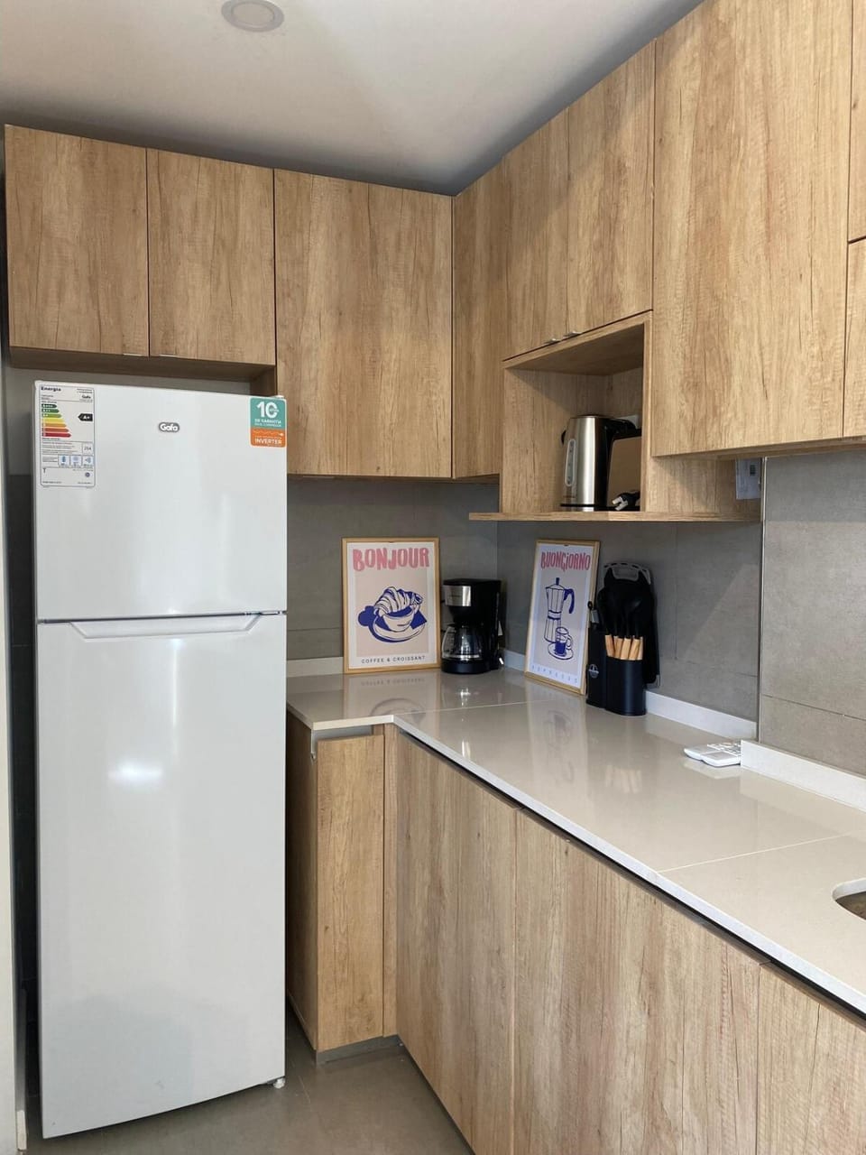 Kitchen or kitchenette