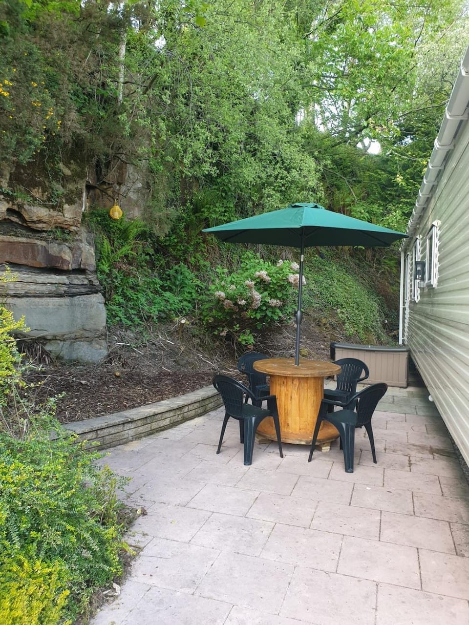 Patio, Garden, Dining area, Garden view