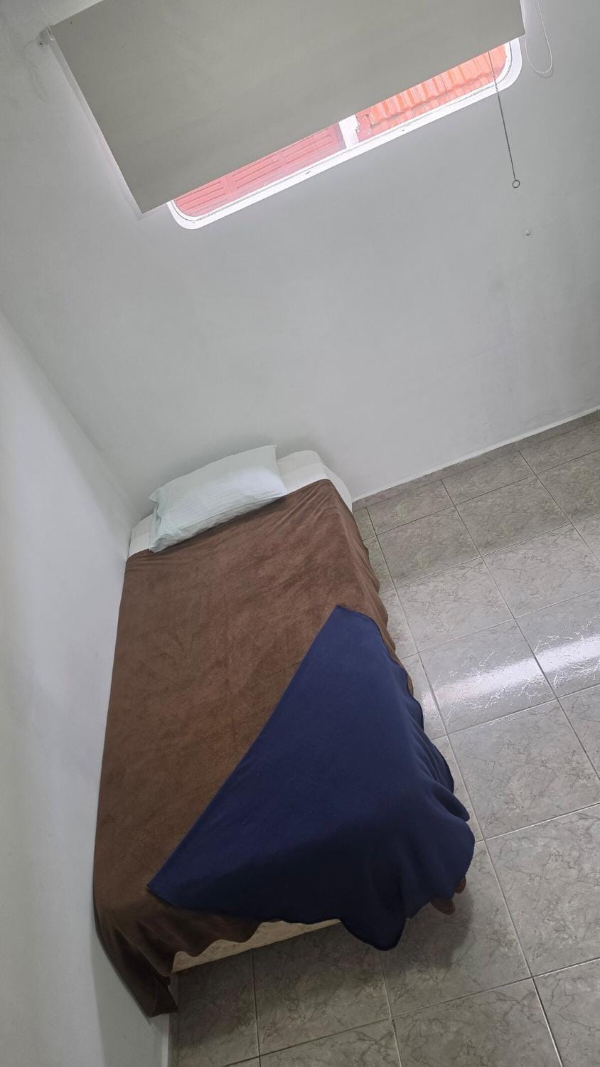 Morumbis single room Bed and Breakfast in Sao Paulo City