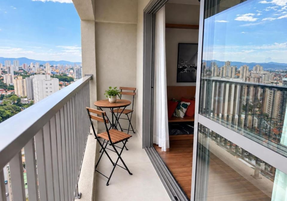 Day, View (from property/room), Balcony/Terrace, Dining area, City view