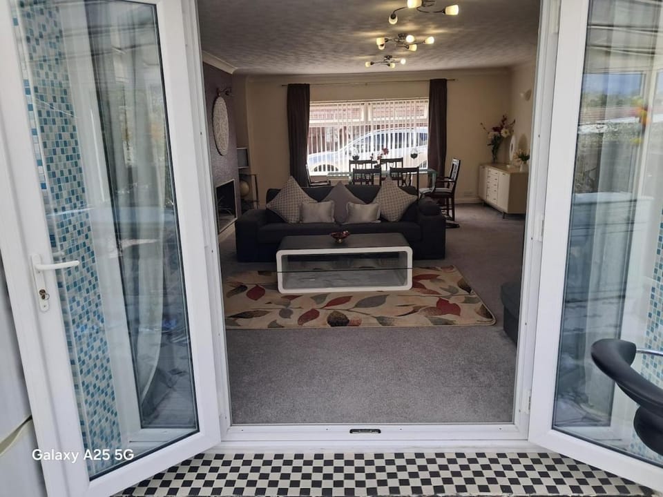 Dudley bungalow Apartment in Leicester