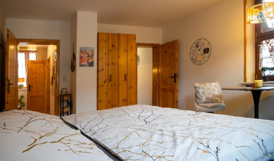 Bed, Photo of the whole room, Bedroom, wardrobe