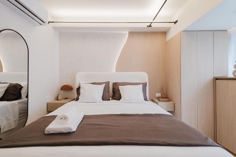 Bed, wardrobe