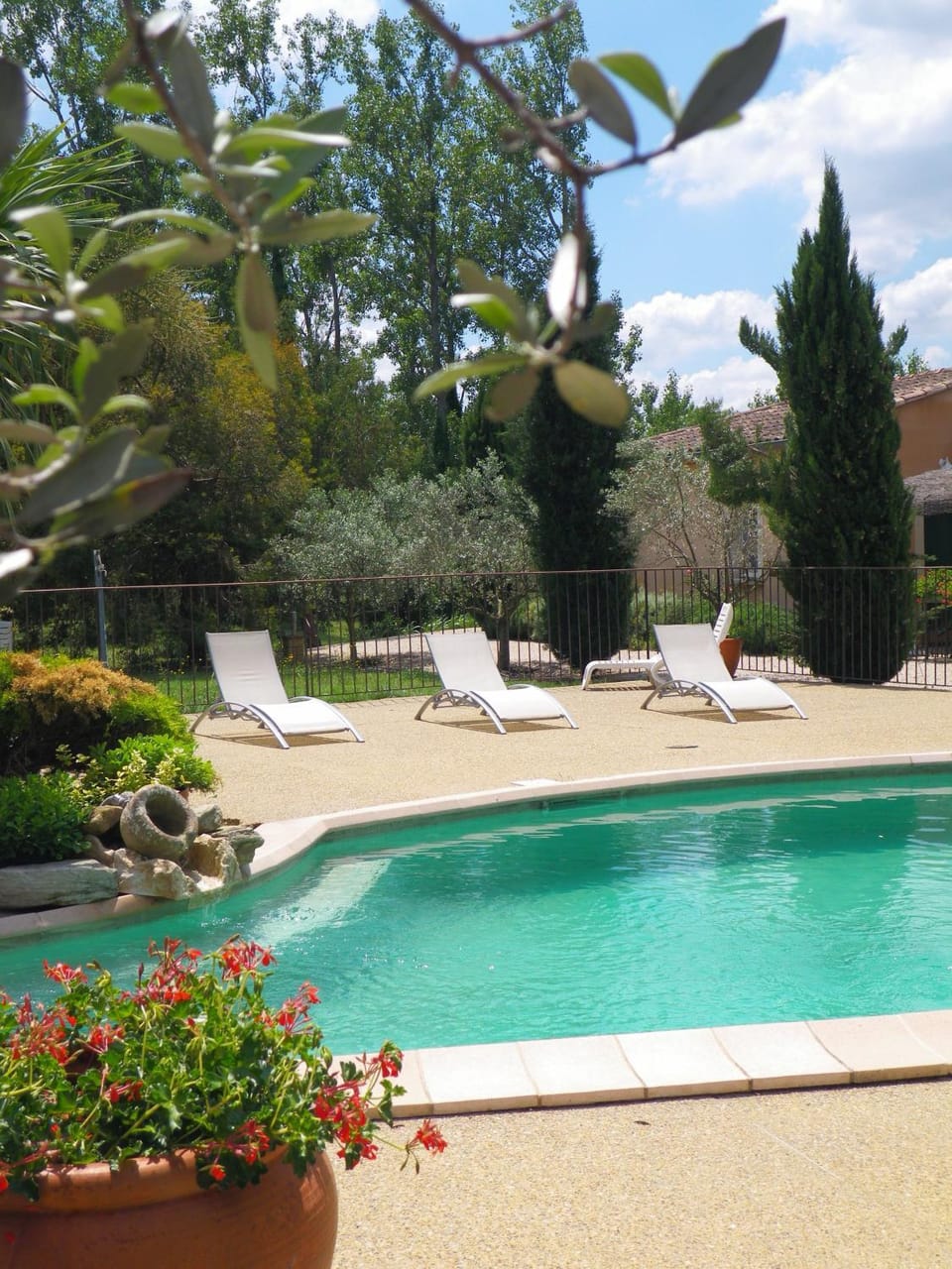 Swimming pool, Swimming pool
