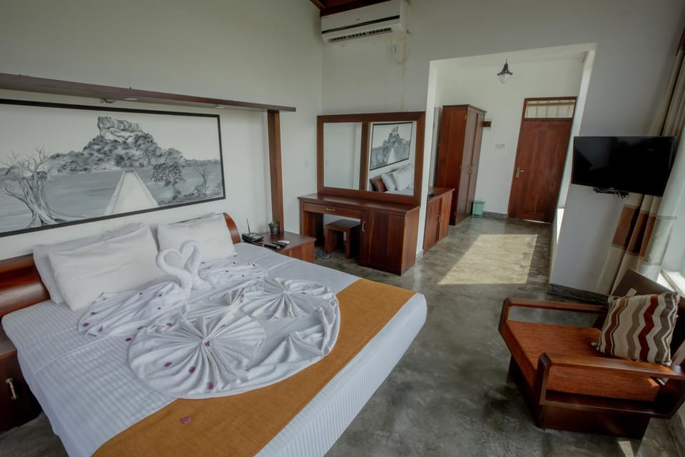 Photo of the whole room, air conditioner