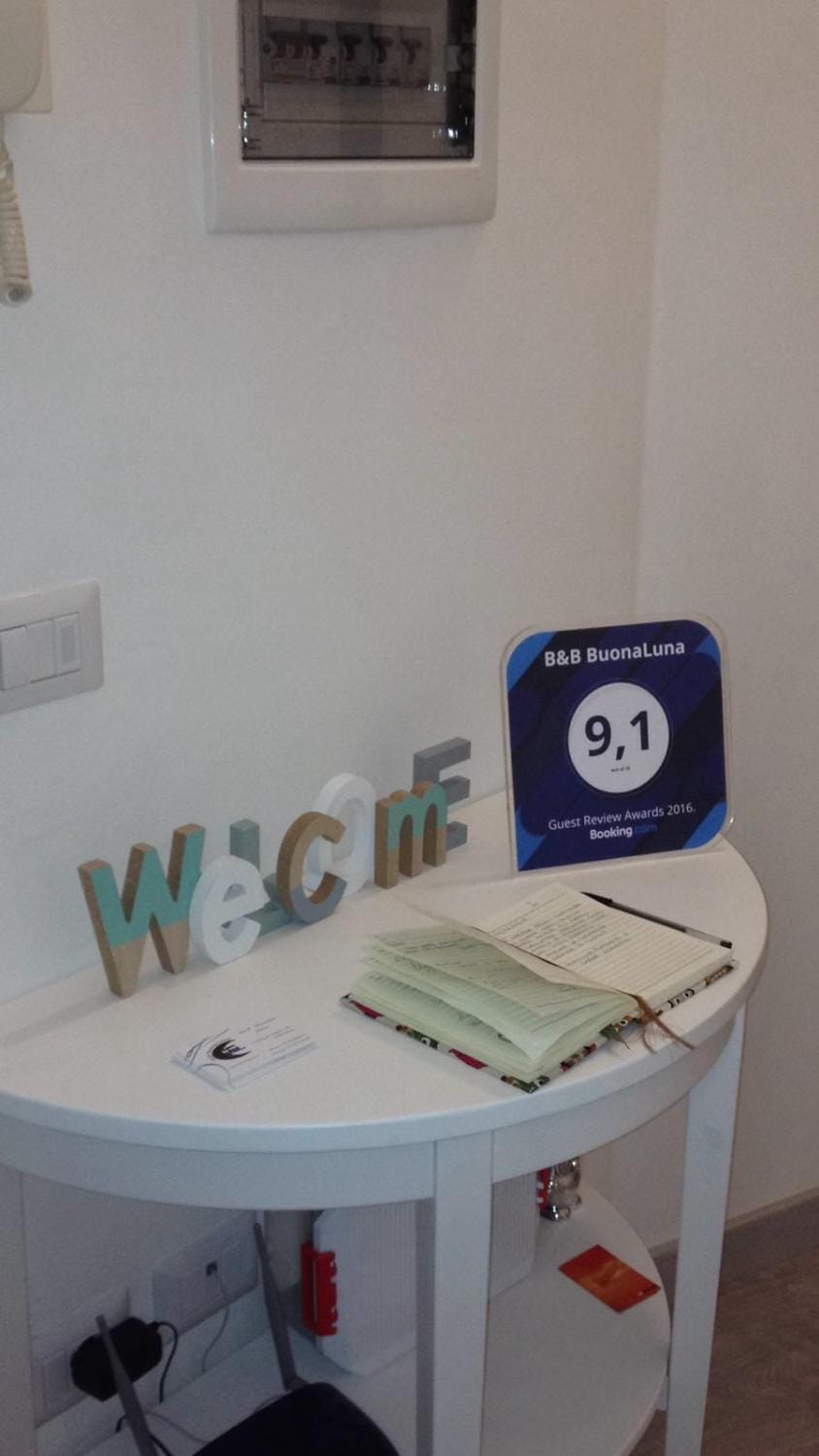 Lobby or reception, Certificate/Award