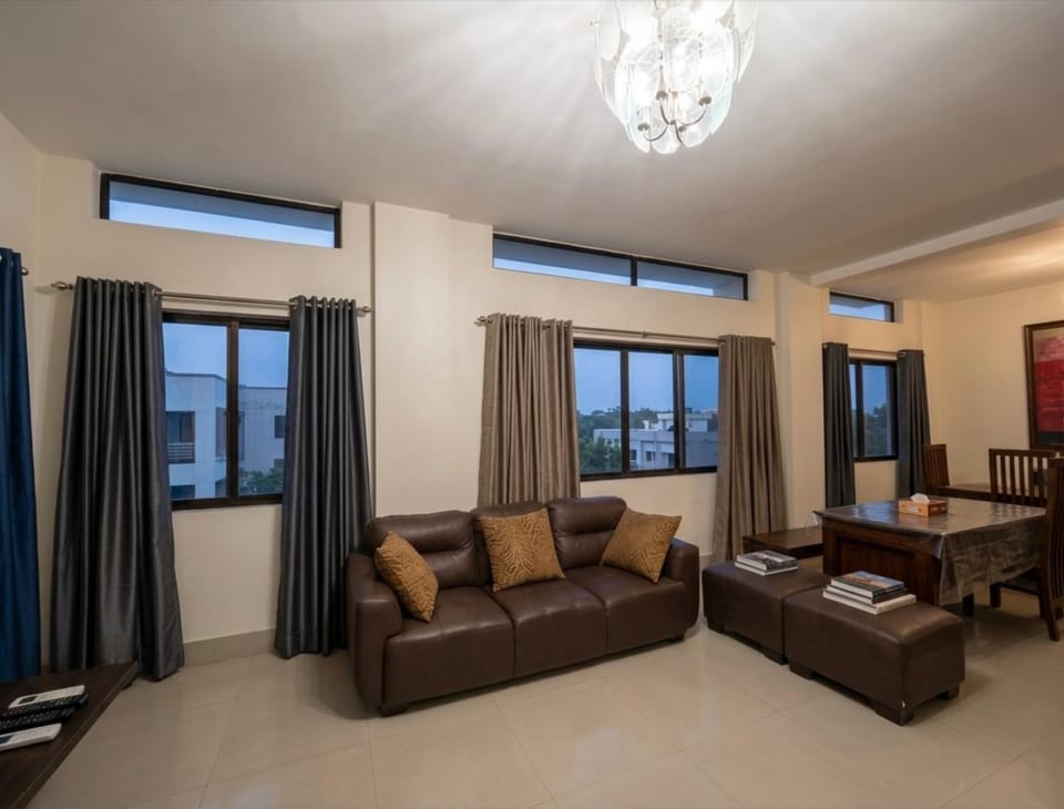 Uptown CDO Room with Parking WIFI House in Cagayan de Oro