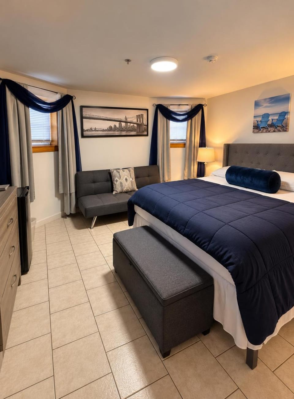 Private room ground level 7 Vacation rental in North Bergen