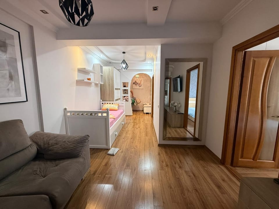 Apartament Cuza Vodă 2 camere Apartment in Chișinău