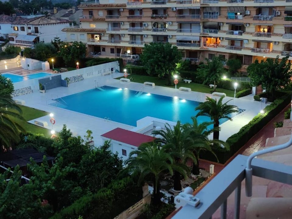 Property building, Garden, Balcony/Terrace, Pool view, Swimming pool, Open Air Bath