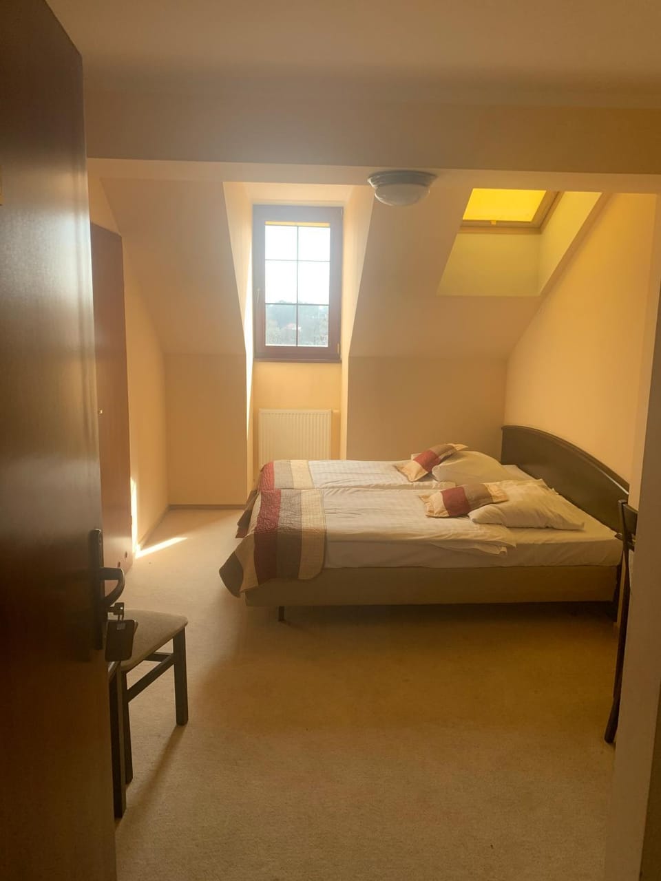 Photo of the whole room