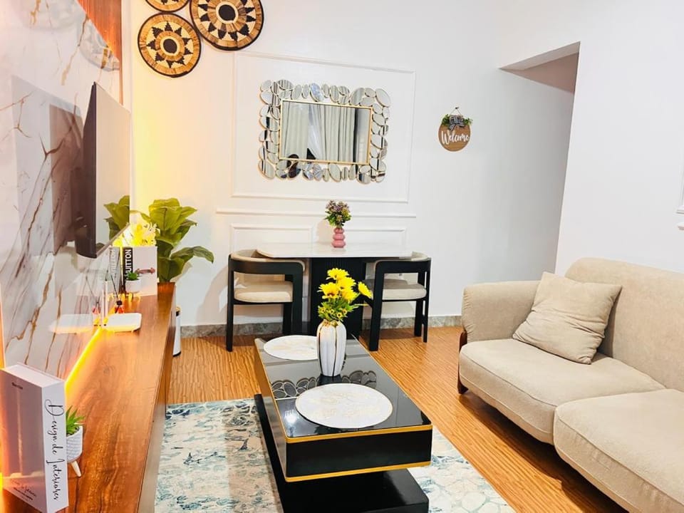 The Naalya Lux Nook Stylish 1BR near the main road Apartment in Kampala