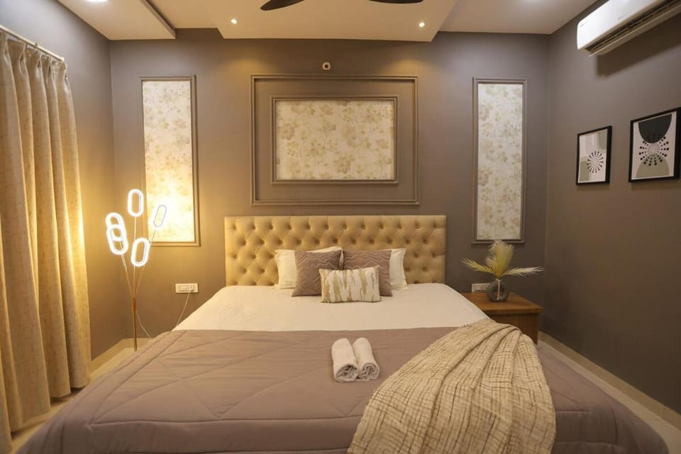 Bachelors Paradise Fully Furnished 2bhk with Garden Heart of City Villa in India