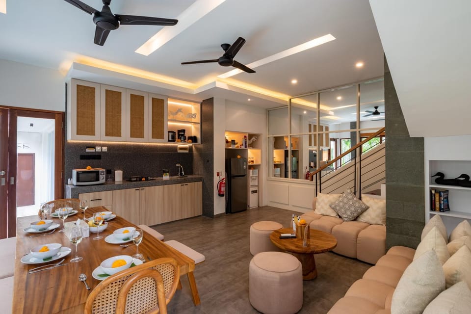 Stunning 3BD Modern Seminyak Villa with Private Pool Villa in Kuta